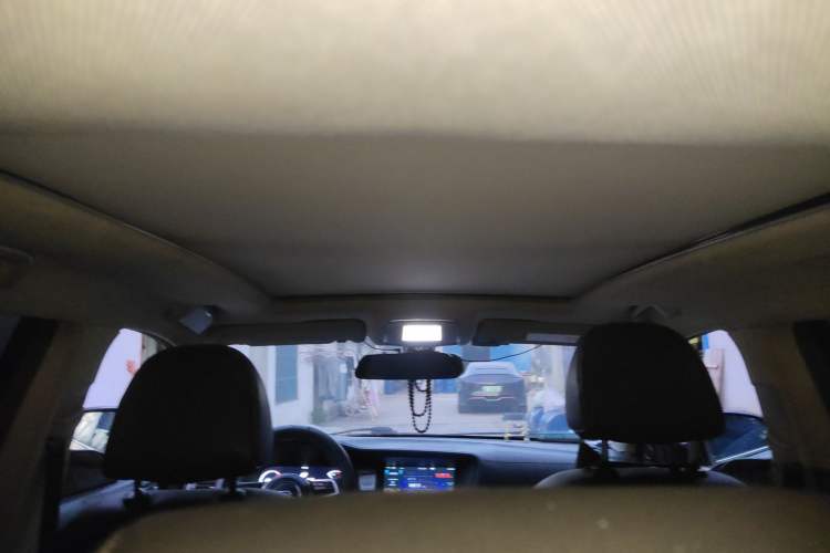 Used Zotye T600 2016 Sport Edition 1.5T Manual Prestige Model Headliner