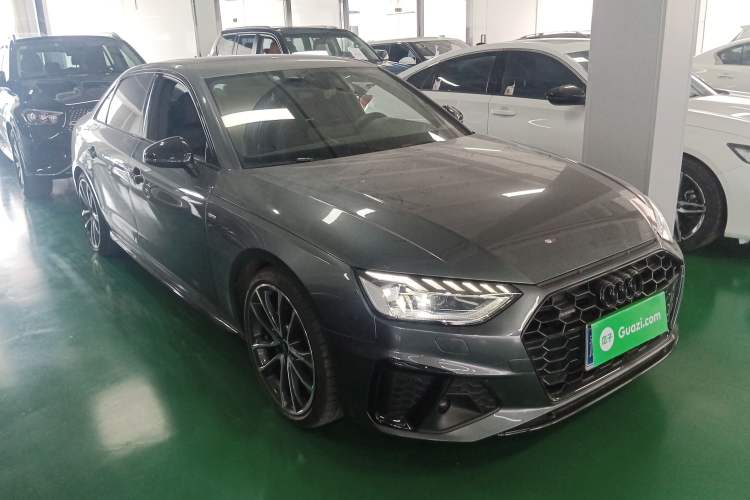 Used Audi A4L 2023 40 TFSI quattro Luxury Dynamic Edition Front Right 45 Deg