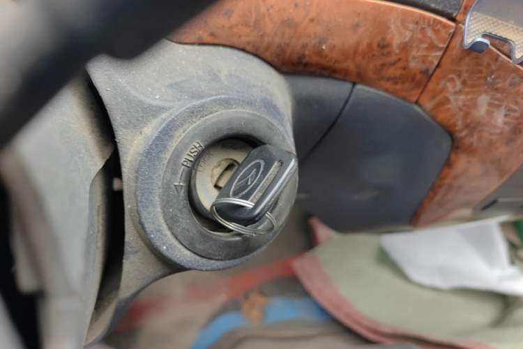 Used King Long Golden Way 2019 2.0L Van Series V20