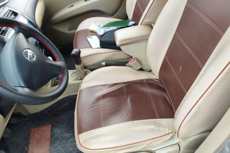 Used Nissan Livina 2013 1.6XE Manual Comfort Edition