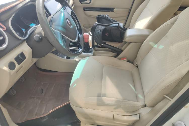 Used Jinbei 750 2015 1.5L Comfort Model