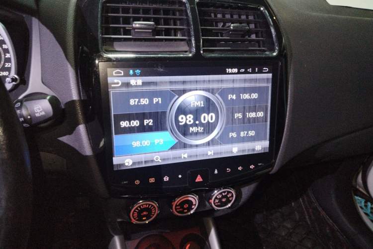 Used Mitsubishi ASX 2016 2.0L CVT Two-Wheel Drive Navigation Edition
