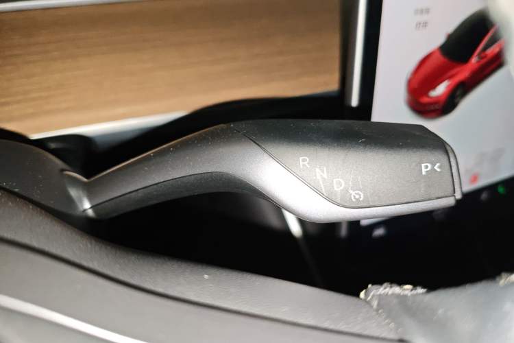 Used Tesla Model 3 2019 Long-Range Rear-Wheel-Drive Version
