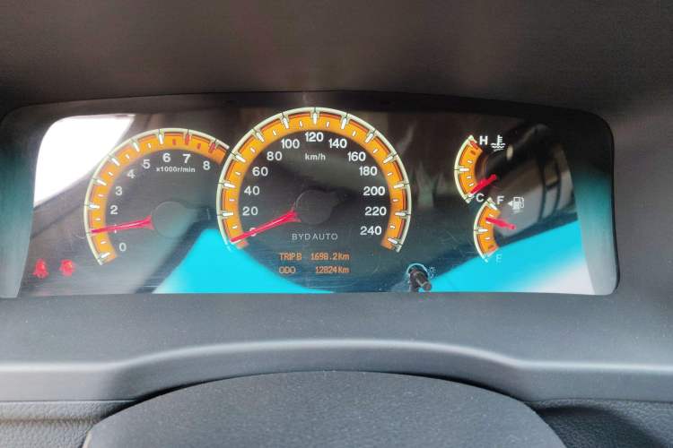 Used BYD F3 2015 Energy-Saving Edition 1.5L Manual Luxury Model
