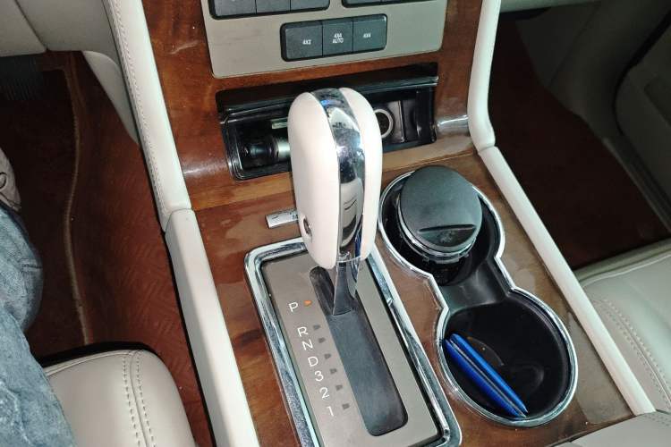 Used Lincoln Navigator 