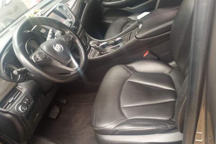Used Buick Envision 2018 20T Two-Wheel-Drive Elite Model