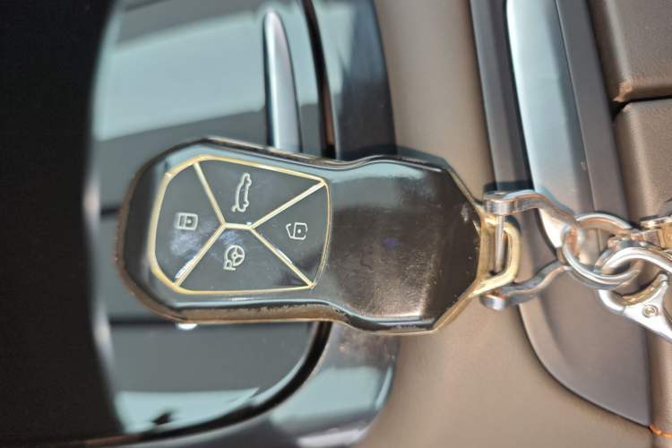 Used XPeng P7 2022 480 Standard Range Smart Drive Edition Vehicle Key