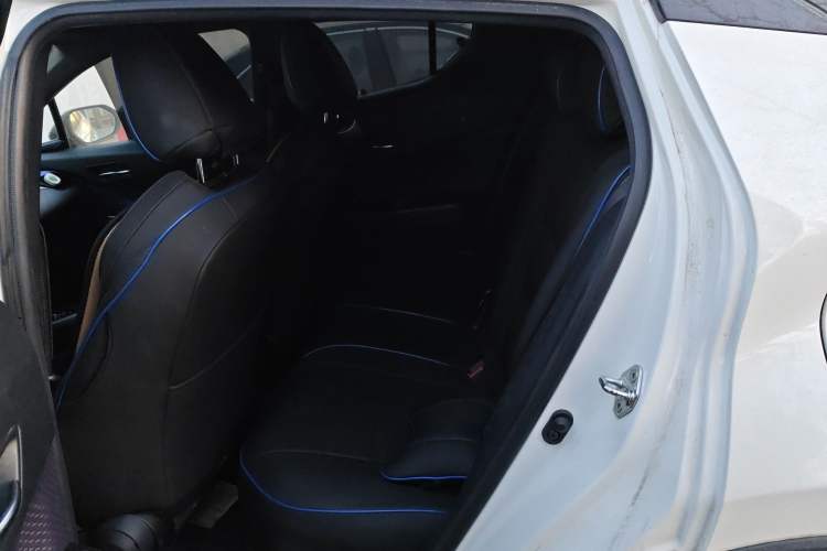 Used Toyota IZOA 2020 2.0L Enjoy Edition