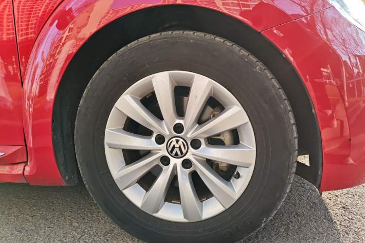 Used Volkswagen Beetle 2014 1.2TSI Fashion Edition Right Front Wheel Hub