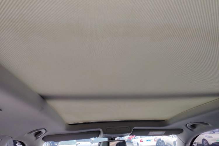 Used Volkswagen Tiguan 2015 1.8TSI Automatic All-Wheel-Drive Luxury Model Headliner