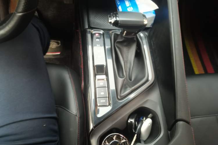 Used Baojun RC-5 2020 RC-5W 1.5T CVT Smart Shine Prestige Model