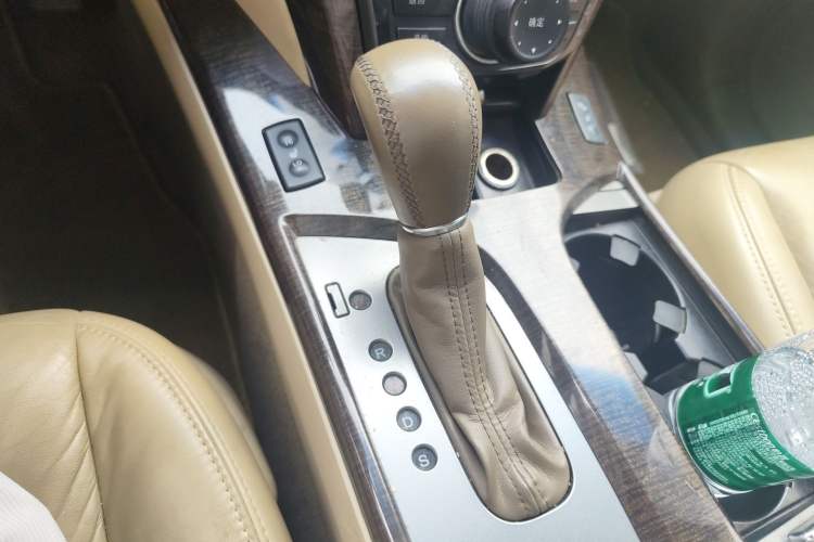 Used Acura MDX 2010 3.7 Standard Luxury Sport Edition Gear Lever
