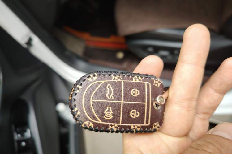 Used BORGWARD BX5 2017 20TGDI Automatic Two-Wheel Drive Pioneer Edition Vehicle Key