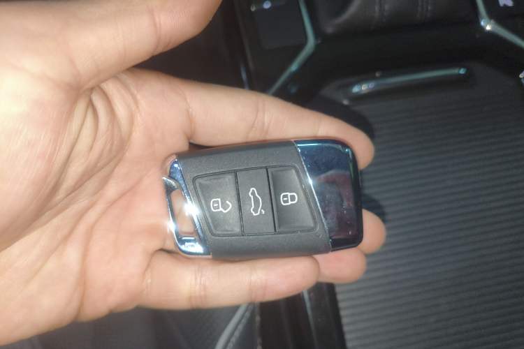 Used Volkswagen Passat 2023 Revised 380TSI Luxury Edition
