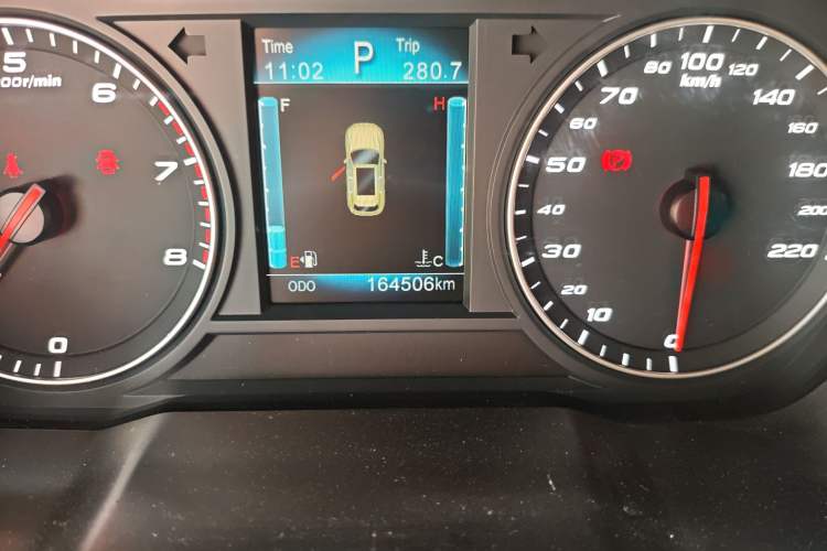 Used Zotye T700 2017 1.8T Dual-Clutch Luxury Model
