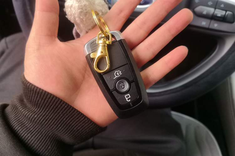 Used Ford Edge 2025 Ford Explorer L 2.0T EcoBoost Four-Wheel Drive 7-Seater Supreme Model Vehicle Key