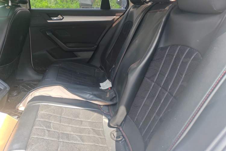 Used Volkswagen Lamando 2019 230TSI DSG Fashion Edition China V Standard Interior 4