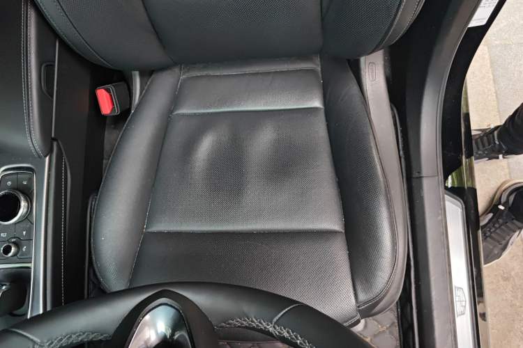 Used Cadillac CT5 2024 28T Luxury Version Left Front Seat