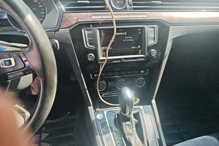 Used Volkswagen Magotan 2017 330TSI DSG Luxury Model
