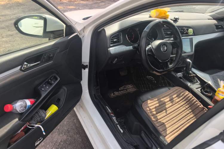 Used Volkswagen Lamando 2017 230TSI DSG Fashion Edition
