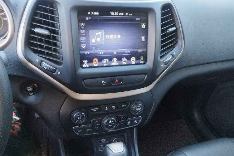 Used Jeep Cherokee 2017 2.4L Leading Smart Edition