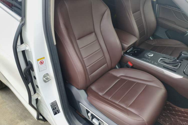 Used Wey VV5 2019 Upgraded Model 2.0T Two-Wheel Drive Ultra-Luxury Version China VI Standard Right Front Seat