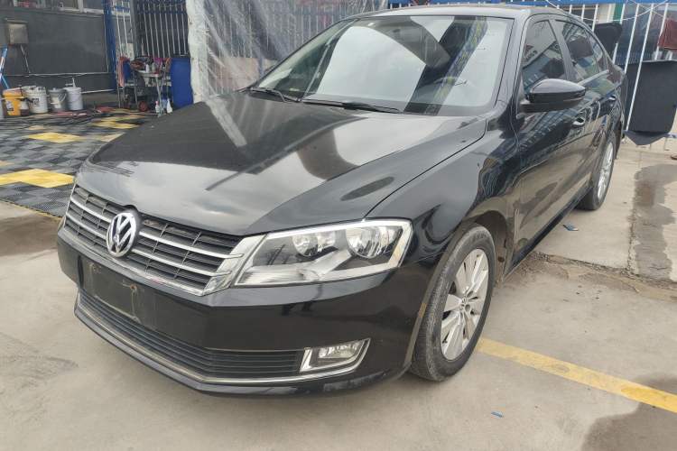 Used Volkswagen Lavida 2013 Restyled Classic 1.6L Manual Comfort Edition