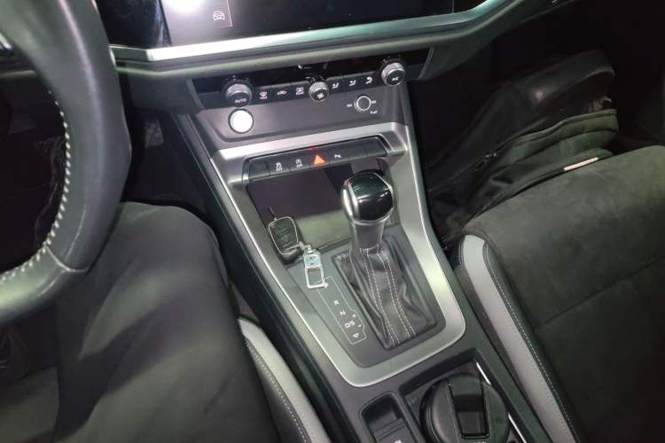 Used Audi Q3 2019 35 TFSI Fashion Dynamic Model