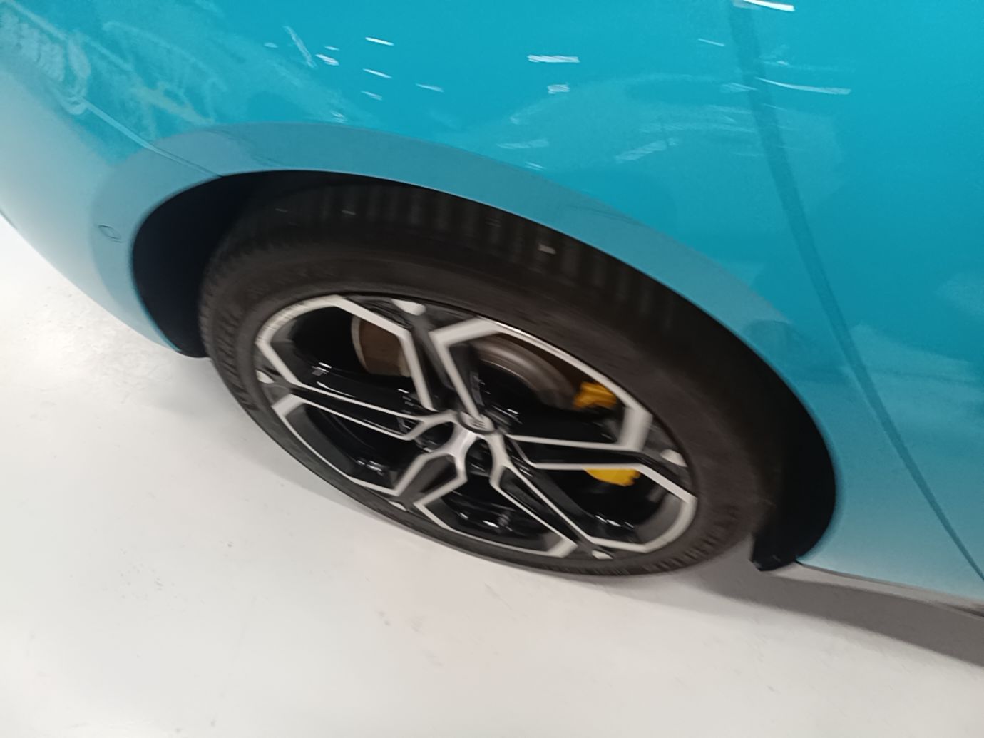 Xiaomi Auto SU7 2024 Four-Wheel Drive Ultra-Long Range Advanced Intelligent Driving Max Edition — снимка 11