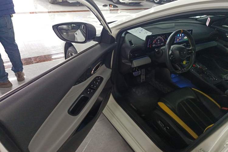 Used GAC Trumpchi EMPOW 2021 270T DCT J15 Version