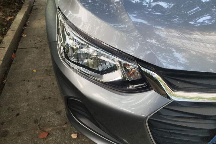 Used Chevrolet Cavalier 2020 325T Automatic Enjoyment Edition Right Front Headlight