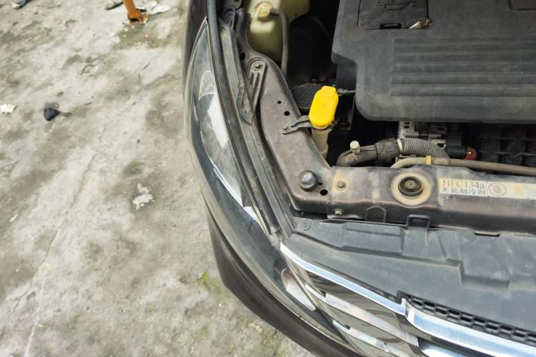 Used FORTHING Joyear SUV 2012 1.6L Deluxe Model