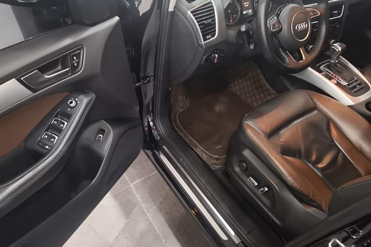 Used Audi Q5 2017 Plus 40 TFSI Technology Model