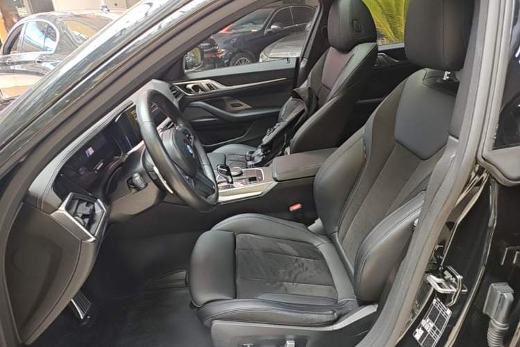 Used BMW 4 Series 2022 425i Gran Coupe M Sport Night Edition Left Front Seat