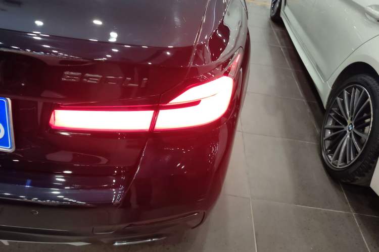 Used BMW 5 Series 2021 530Li Luxury Edition M Sport Package
