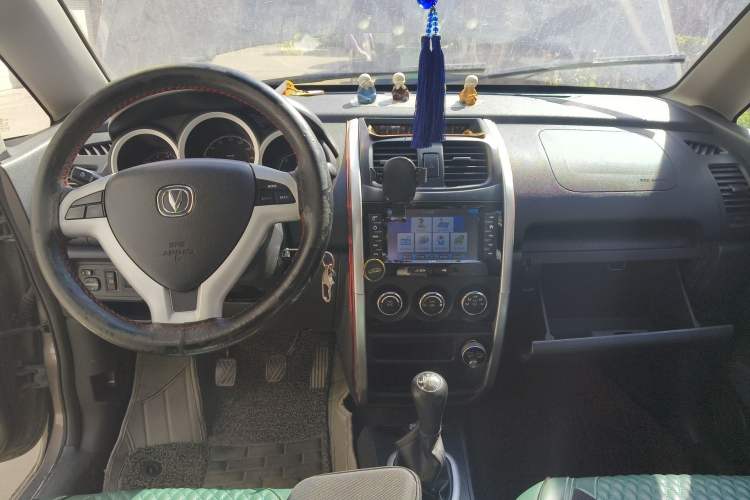 Used CHANGAN CX20 2014 1.4L Manual Sunroof Navigation Version – China IV Standard