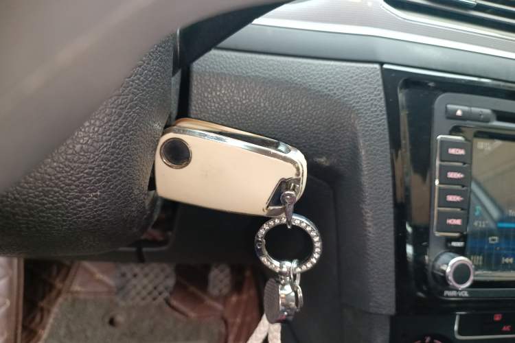 Used Volkswagen Bora 2016 1.6L Automatic Fashion Model Vehicle Key