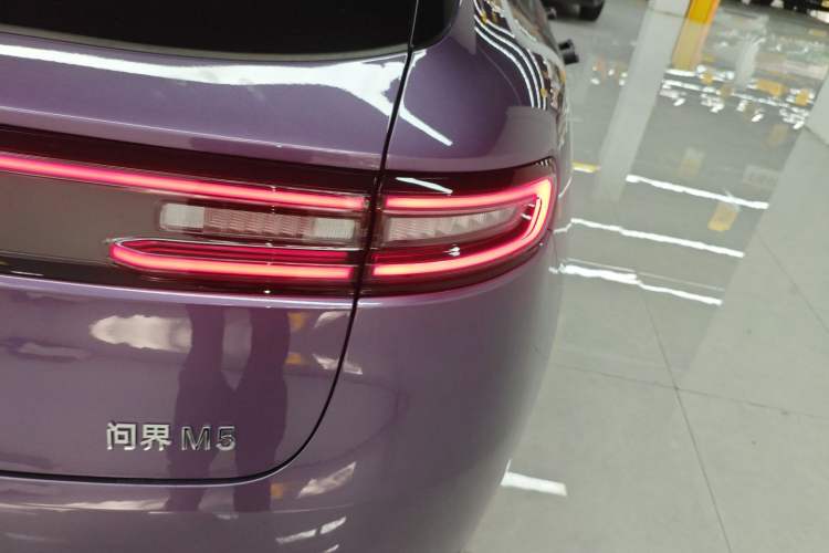 Used Hima AITO M5 2025 Extended-Range Ultra All-Wheel-Drive Version Exterior 3