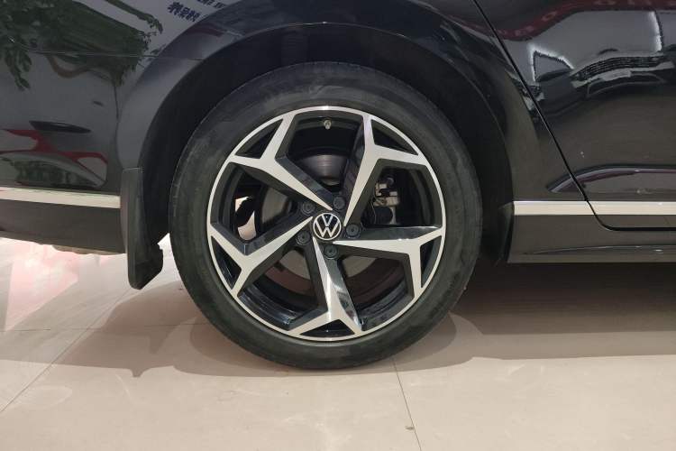 Used Volkswagen Magotan 2023 2 Million Units Commemorative Edition 330TSI DSG Luxury Version