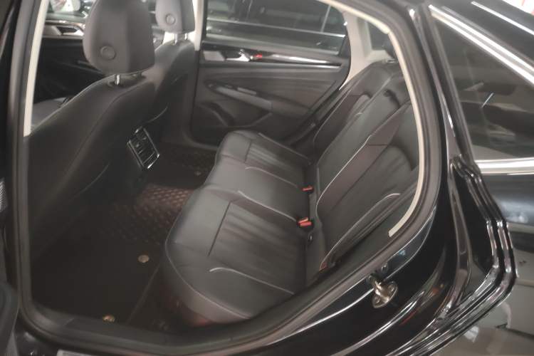 Used Volkswagen Passat 2023 330TSI Elite Edition
