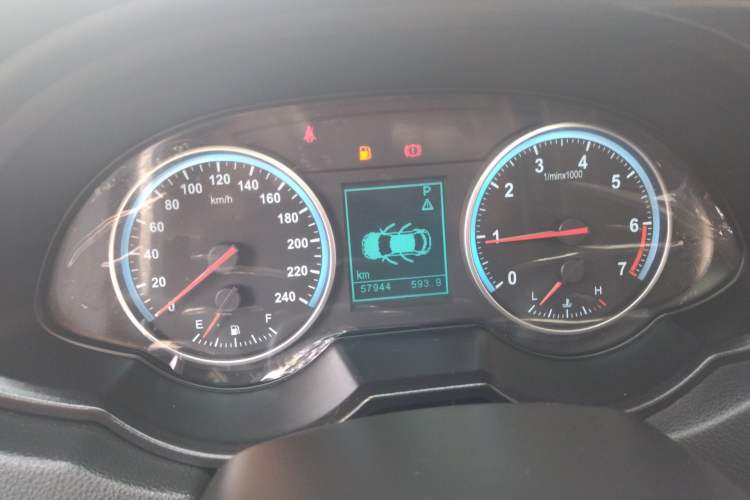 Used Brilliance V5 2014 1.5T Automatic Two-Wheel Drive Sport Model Instrument Cluster
