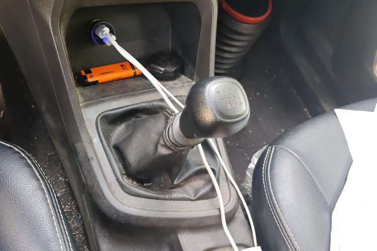 Used Wuling Hongguang V 2022 1.5L Enjoy Edition Hydraulic Power Steering LAR