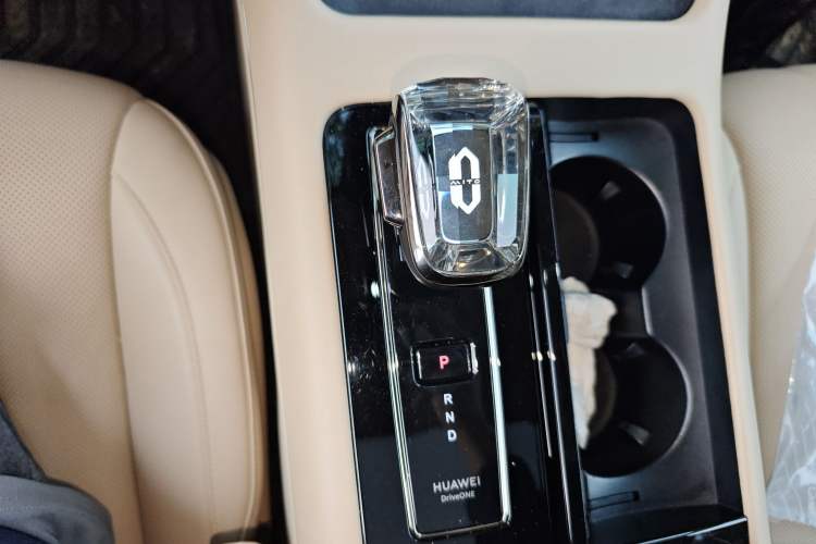 Used Hima AITO M7 2024 1.5T Intelligent Driving 4WD Max Edition 5 Seats
