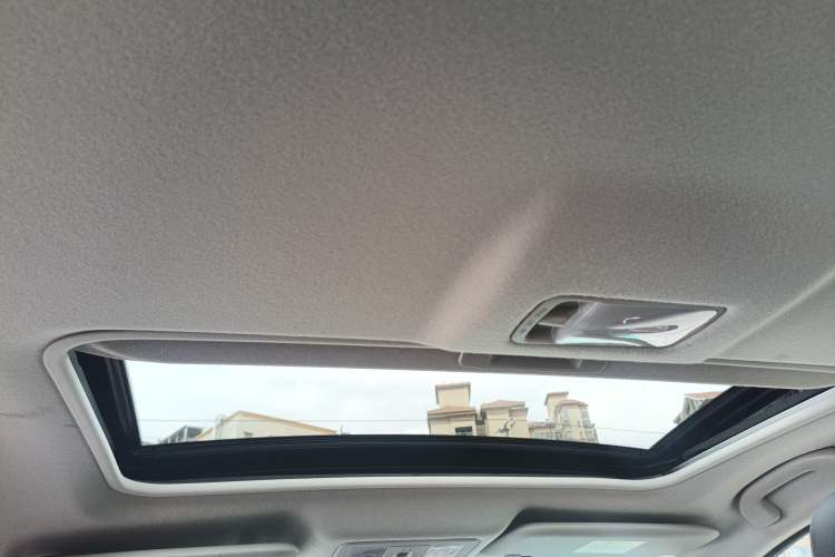 Used Nissan Tiida 2021 1.6L CVT Smart Drive Edition Headliner