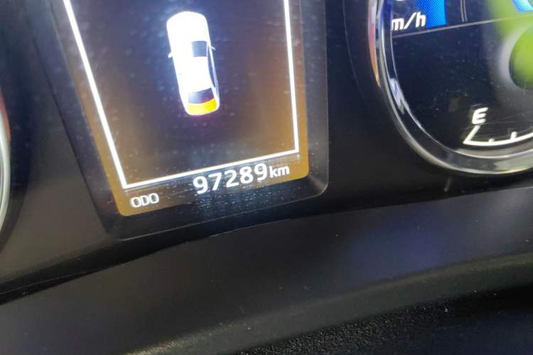 Used Toyota Corolla 2017 Revised Dual-Engine 1.8L E-CVT Leading Edition
