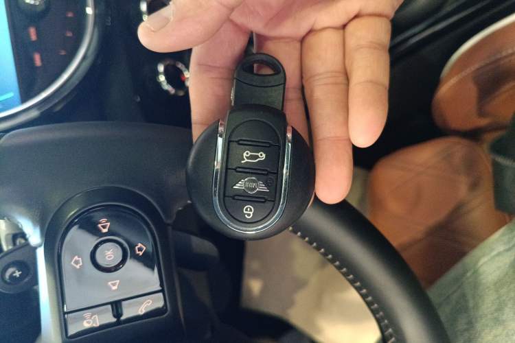 Used MINI Clubman 2023 2.0T COOPER S Connoisseur