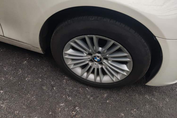 Used BMW 5 Series 2014 525Li Leading Model