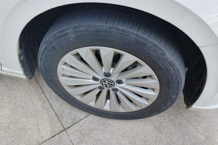 Ojetý Volkswagen Lavida 2022 280TSI DSG Comfort Edition