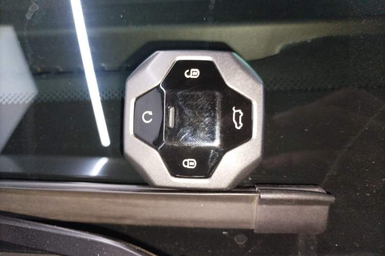 Used JETOUR Traveler 2023 2.0T All-Wheel Drive Conquer PRO