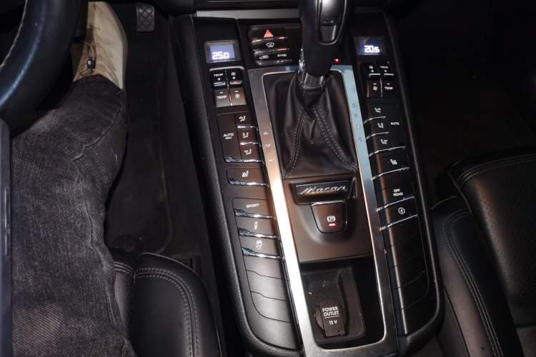 Used Porsche Macan 2016 Macan 2.0T
